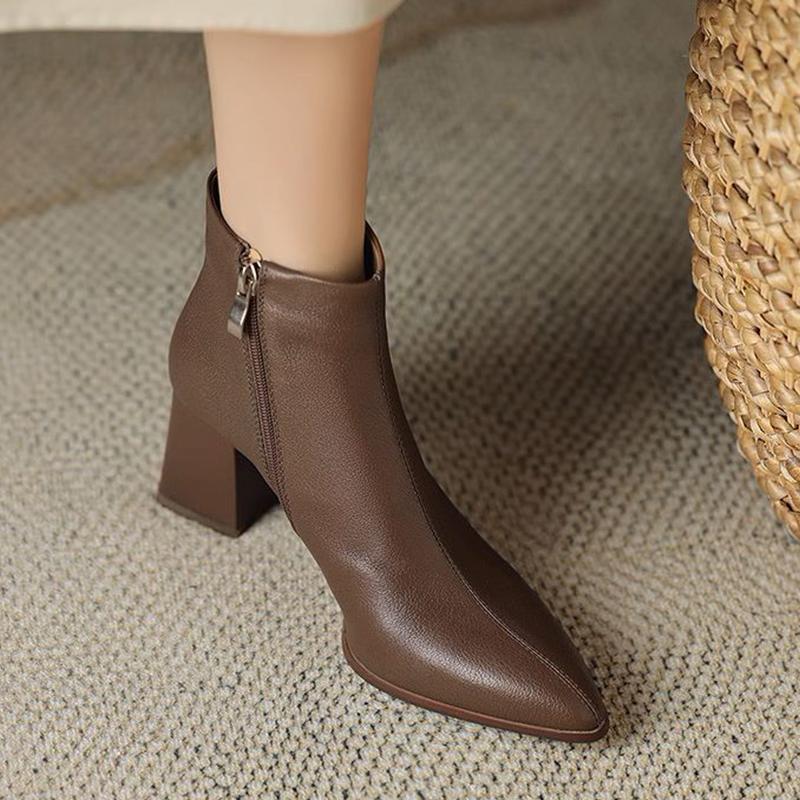 

модные кожаные массивные ботильоны женские туфли на высоком каблуке с острым носком женские 2024 трендовые ботинки челси на молнии модные зимние новые женские ботинки 40 коричневый