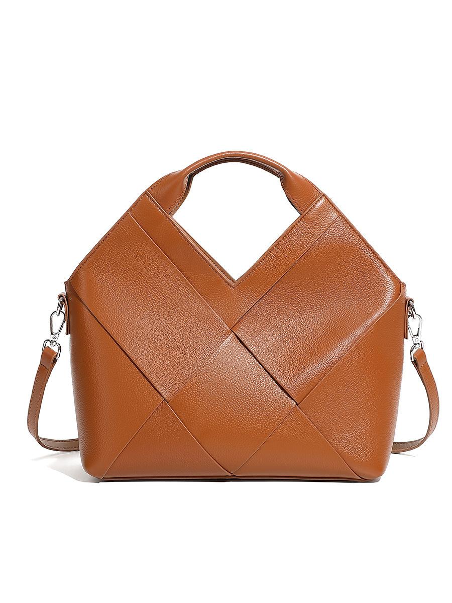 First Layer Leather Woven Handbag Inverted Triangle Design Fashionable Soft Leather Portable Messenger Bag Women S Bag 2810medium height 19side height 28 коричневый 12490₽