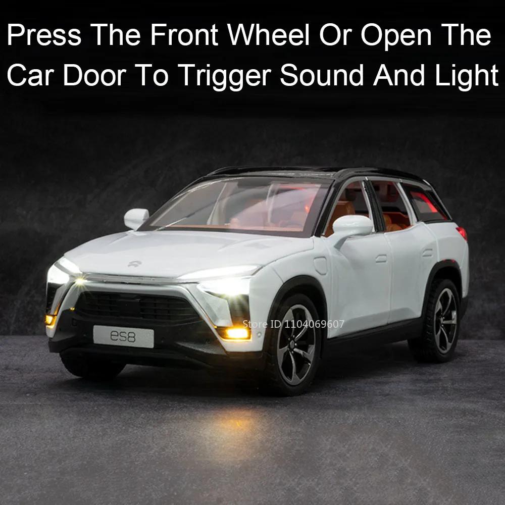 1:24 Aliaj NIO ES8 Modele Mașinuțe Miniaturale Metal Turnat Sub Presiune Tracțiune Înapoi Sunet Lumină 6 Uși se Deschid Jucării Vehicul Cadouri Copii