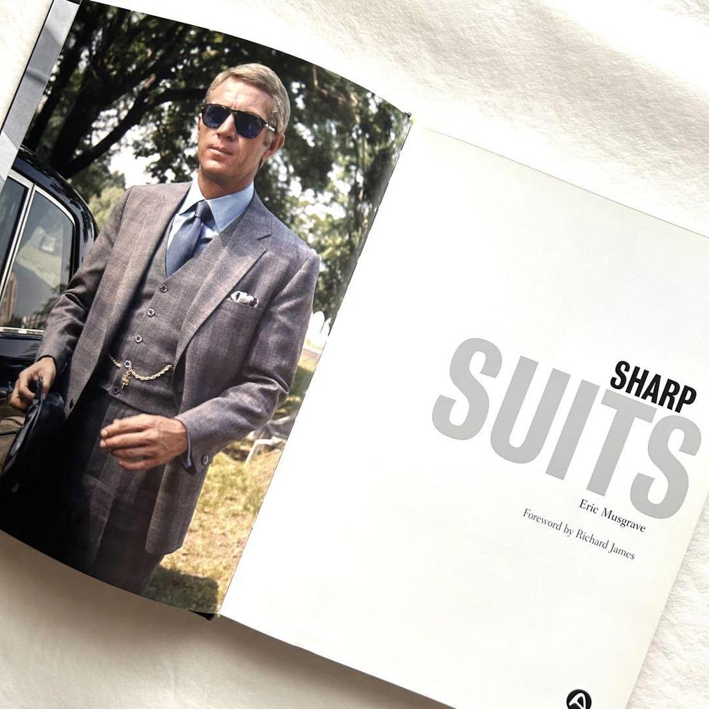 [USED] Sharp Suits / Eric Musgrave Old Book