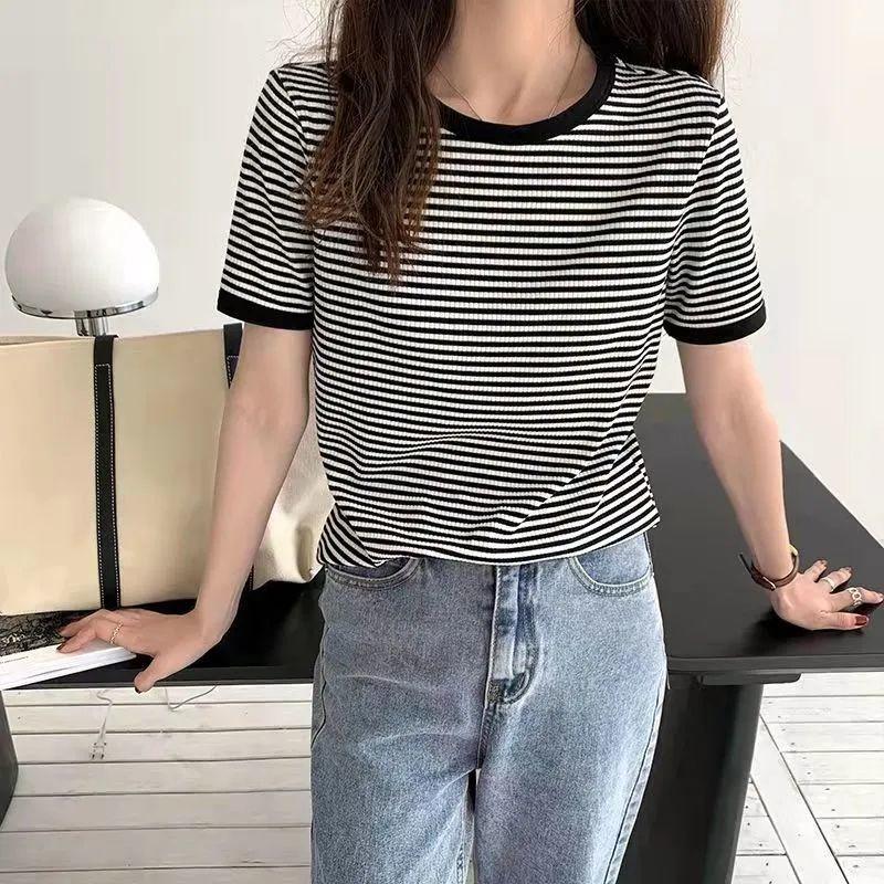 Camiseta de Manga Corta a Rayas para Mujer Verano Versión Coreana Holgada Retro en Contraste Slim Cuello Redondo Moda Femenina Casual