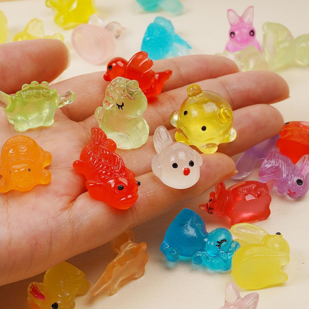 50 Stück Leuchtende Mini-Harztiere 50 Stile Miniaturfiguren Leuchten im Dunkeln Winzige Figuren zum Verstecken Kleine Entenfiguren