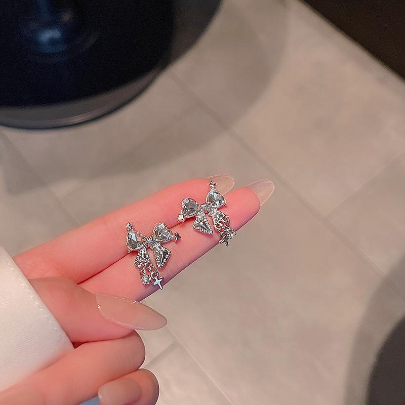 

Элегантные серьги-бантики «Звездное небо»: Роскошный, сверкающий бриллиантовый дизайн для женщин A612 серебряный