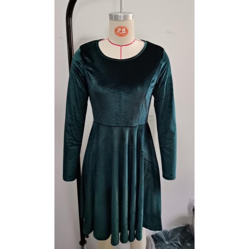 Herbst und Winter Damen Langarm Rundhals Swing Samtkleid