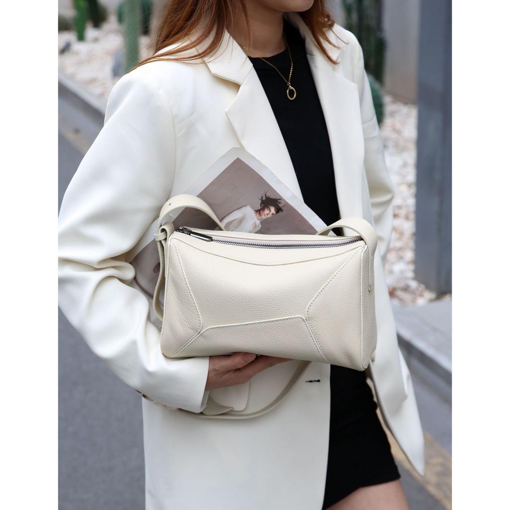 Cowhide Shoulder Women's Bag Large Capacity Shoulder Crossbody Women's Fashion Simple Practical Generous Bag Soft Leather