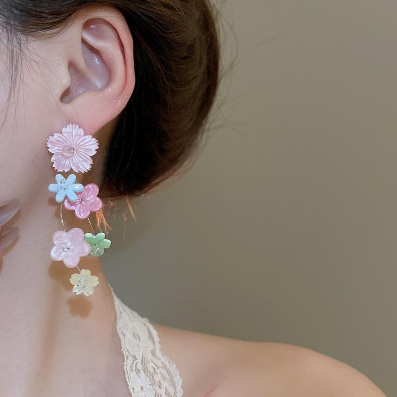 Flowers by the ear~ Silver needle resin colored flower fringed stud earrings sweet princess style earrings fashionable versatile earrings