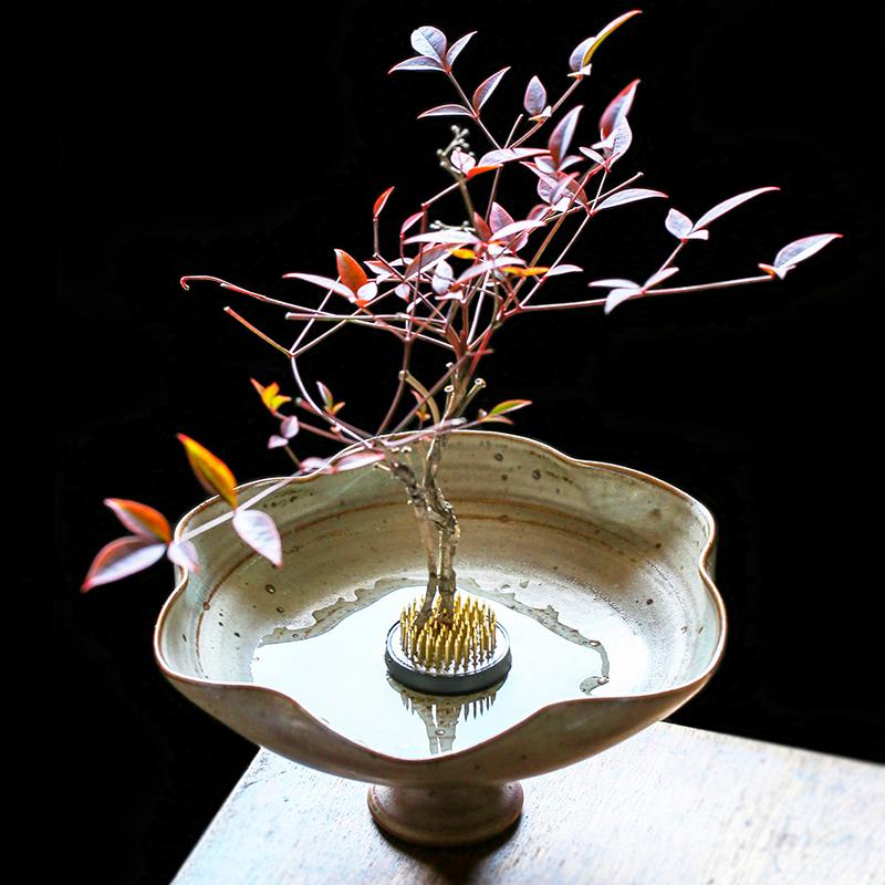 Wabi-sabi Ikebana Ceramic Vase Artistic Flower Vessels Lotus Leaf Edge Flower Pots Table Decoration Flowers Arrangement Vases