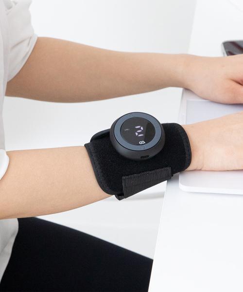OA Heatspot W Mini Portable Wrist Massager with Heat & EMS Stimulation (5009121544)