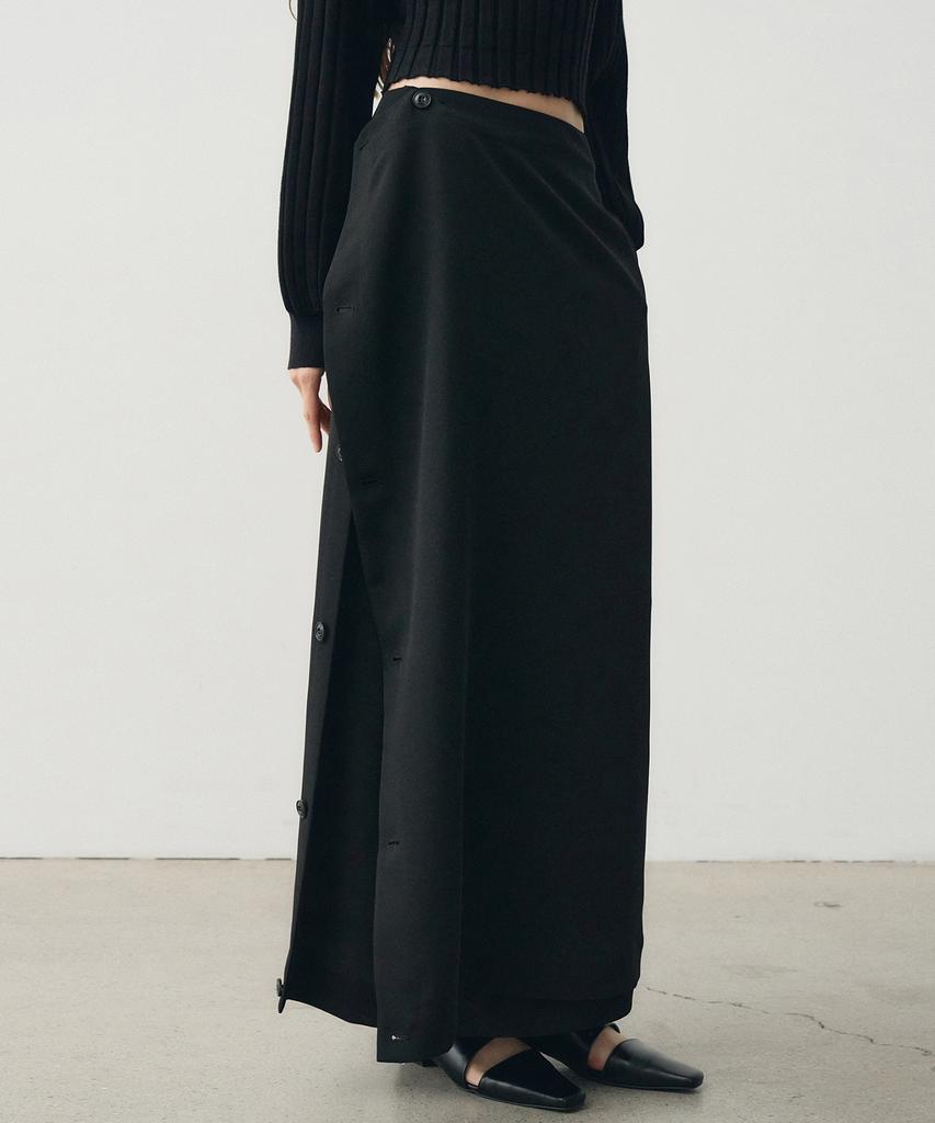 NOIRER FOR WOMAN Button-Up Layered Long Skirt (Black)
