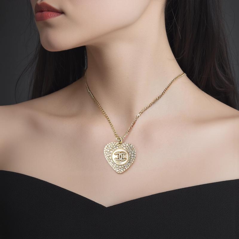 CHANEL full diamond love pendant pearl jewelry gold metal necklace women's model