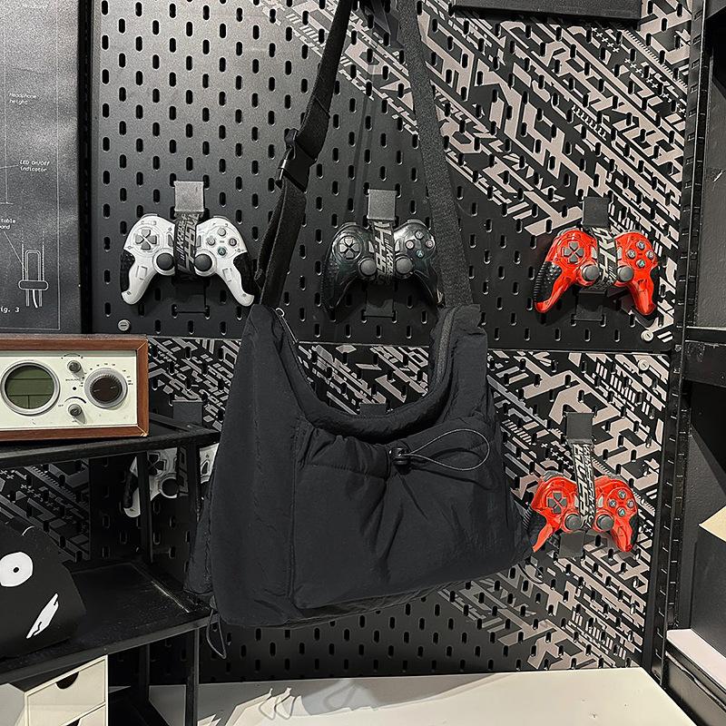 Large-capacity bag women's summer versatile new casual shoulder messenger bag class commuter tote bag