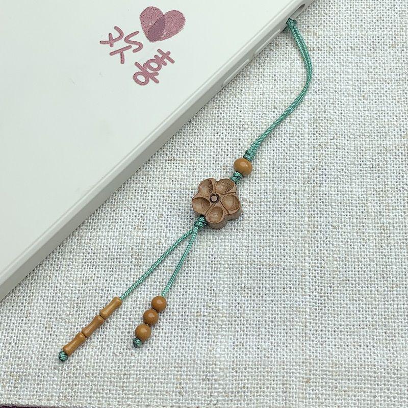 Peach Wood Lotus Plum Blossom Charm Keychain: Ancient-Style Pendant for Men & Women with Silk Flowers