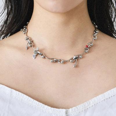 שרשראות ותליונים – מחרוזות ושרשראות
