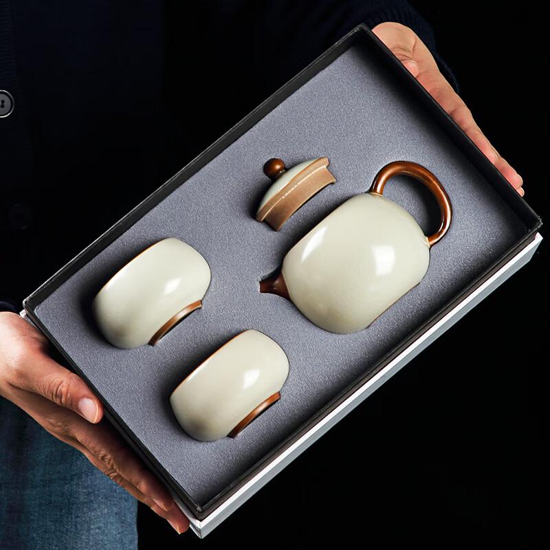 

Tang Feng Ru Kiln Tea Set