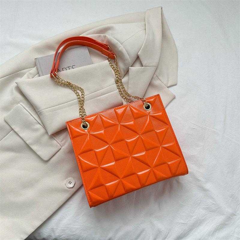 Simple Women's Fashion Bag New 2025 Spring and Summer New Popular Texture Chain Messenger Bag Casual Shoulder Bag