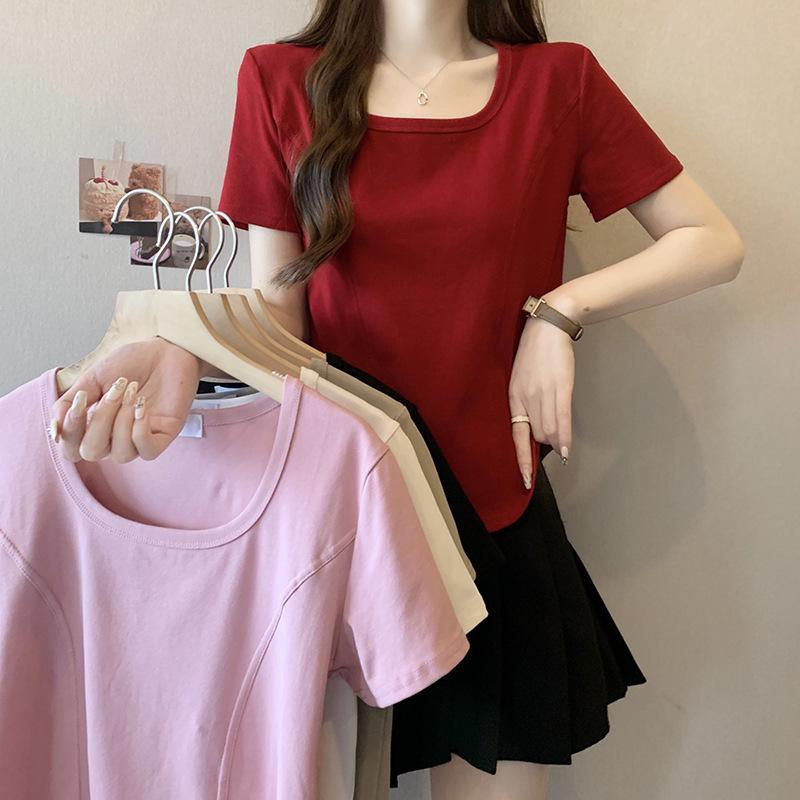 

Women s Plus Size Cropped Top - Square Neck, Short Sleeve, Slimming Fit, Clavicle-Highlighting Summer Tee XL вино красного