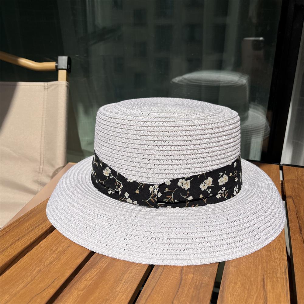 Small Fresh Straw Hat Women's Summer Seaside Beach Sun Protection Sun Hat Vacation Sun Hat Straw Woven Cool Hat