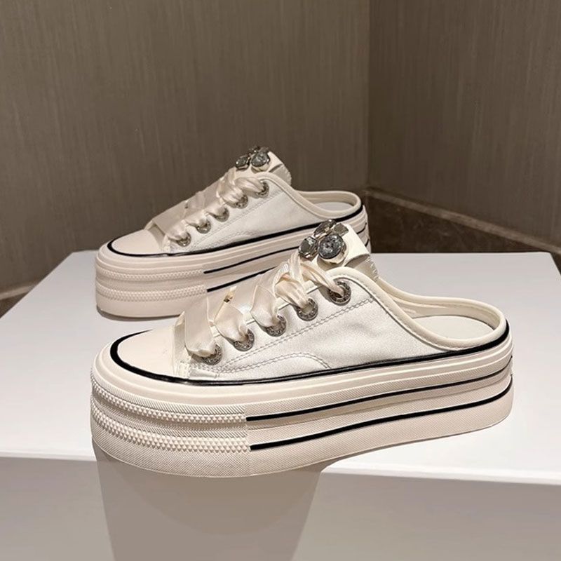 Super fire little white shoes platform heightening niche canvas shoes women's 2025 spring new European popular bag head half slippers