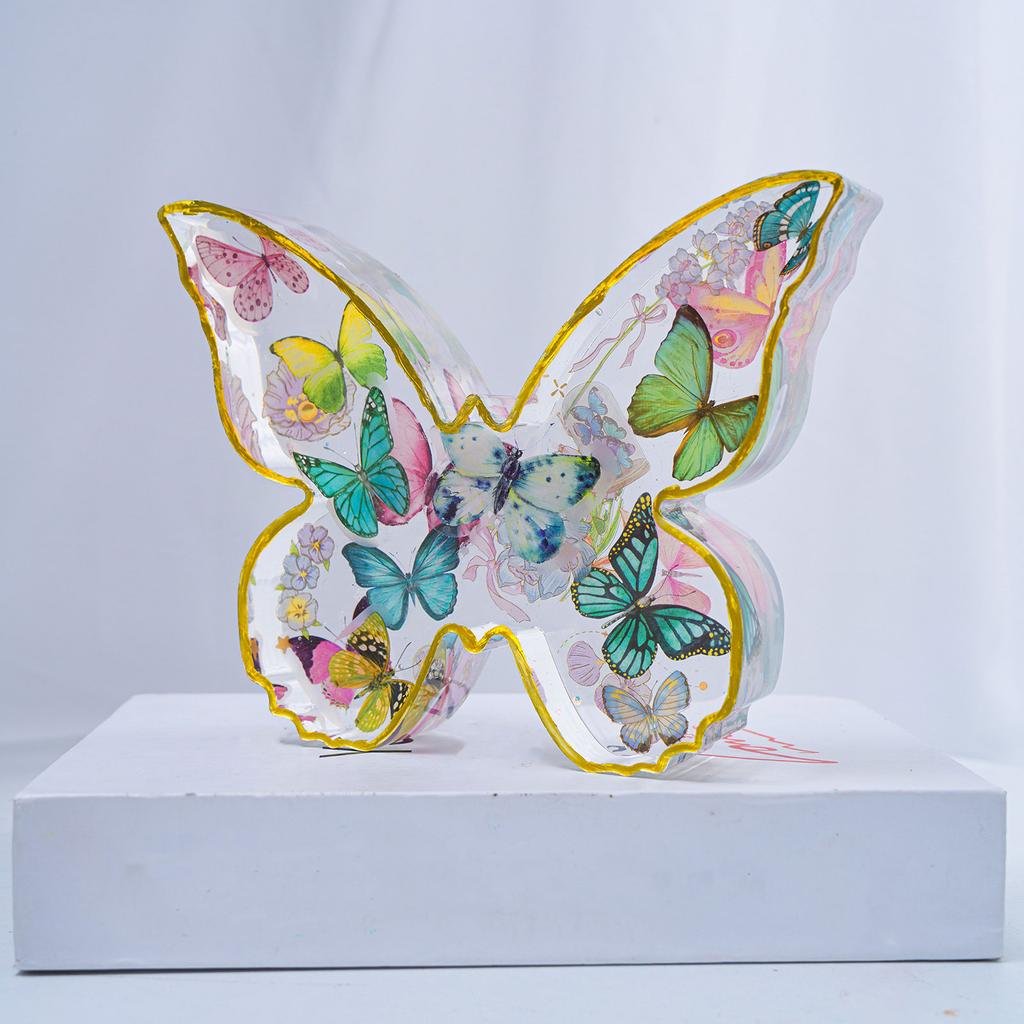 Creative 20cm Butterfly Resin Crafting Moulds Suitable for Hand-Making Bookends Table Decorations and Art Project