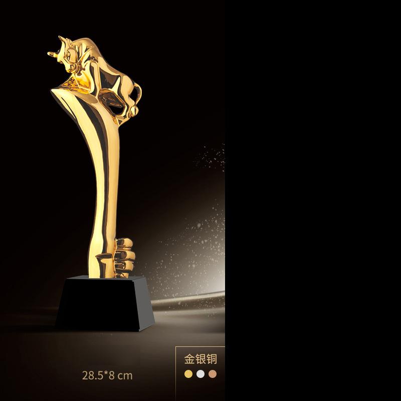Customized Gold-plating Resin Trophy Award Souvenir, Excellent Character, Home Decoration, Creative, Crystal Base, Engraving 1Pc