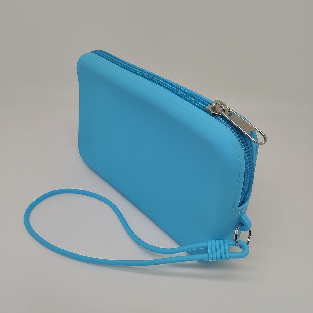 Silicone Travel Cosmetic Bag With Zipper For Makeup And Toiletry Items