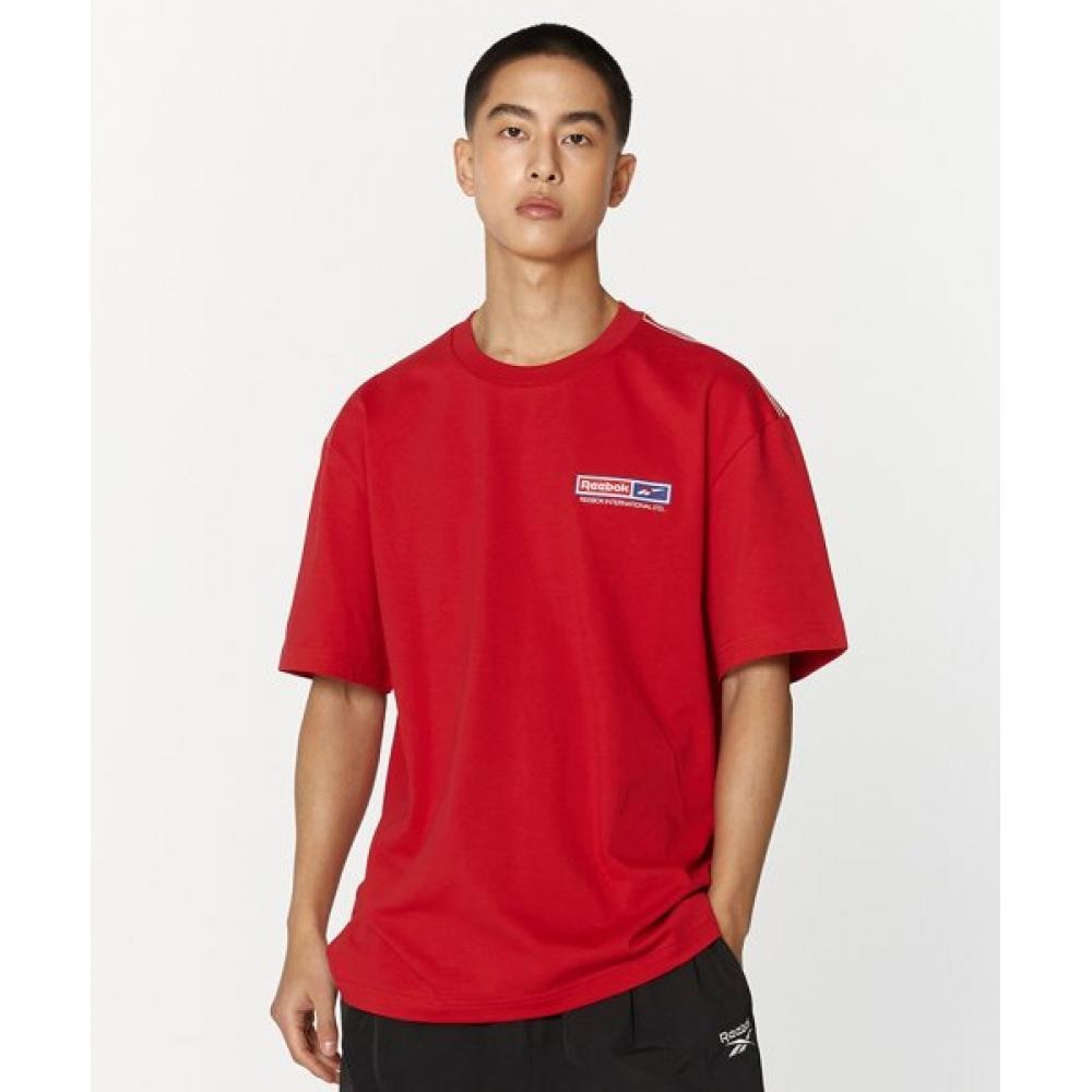 

ФУТБОЛКА REEBOK SMALL SQUARE КРАСНАЯ
