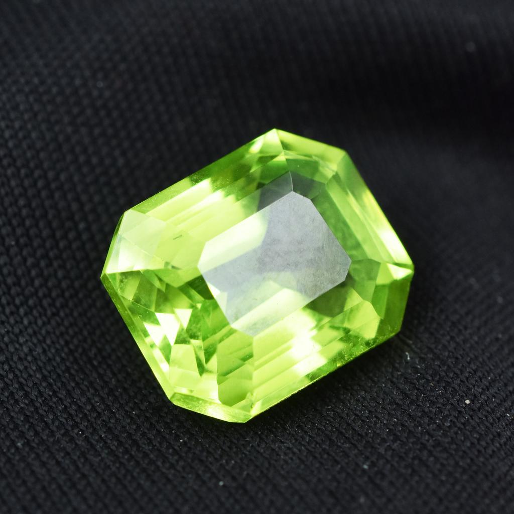 Sttuning Emerald Cut 9.80 Ct Natural Peridot Green CERTIFIED Rare Loose Gemstone AR-1409