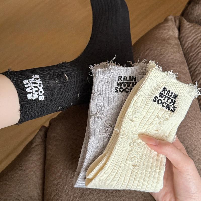 Female Summer Trend All Match Letter Embroidery Broken Hole Antibacterial Deodorant Cotton Socks