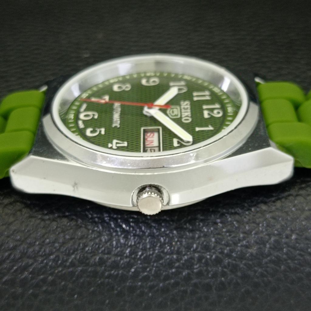 REFURBISHED VINTAGE SEIKO 5 AUTOMATIC JAPAN MENS GREEN DIAL WATCH A435125-2 R122-a435125