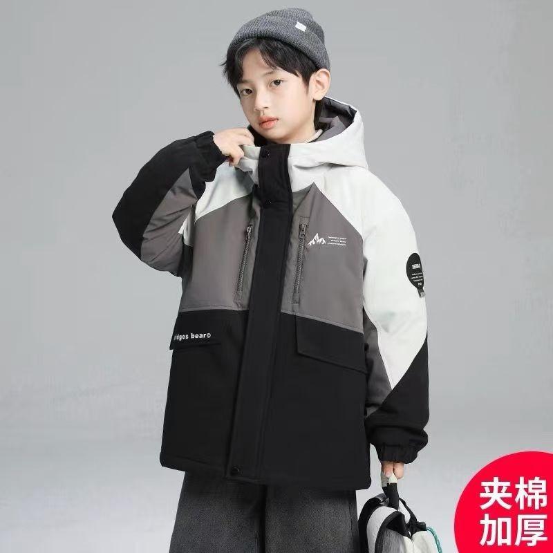 Abnehmbare Drei-in-Eins-Dicke Winter-Windbreaker-Jacke für Jungen