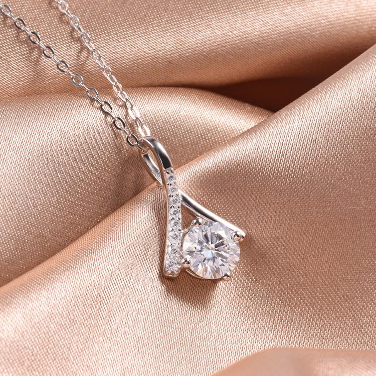Body Jewelry Sterling Silver 925 Silver Necklace D VVS Moissanite Pendant Link 18K Gold Plated Charm Chain