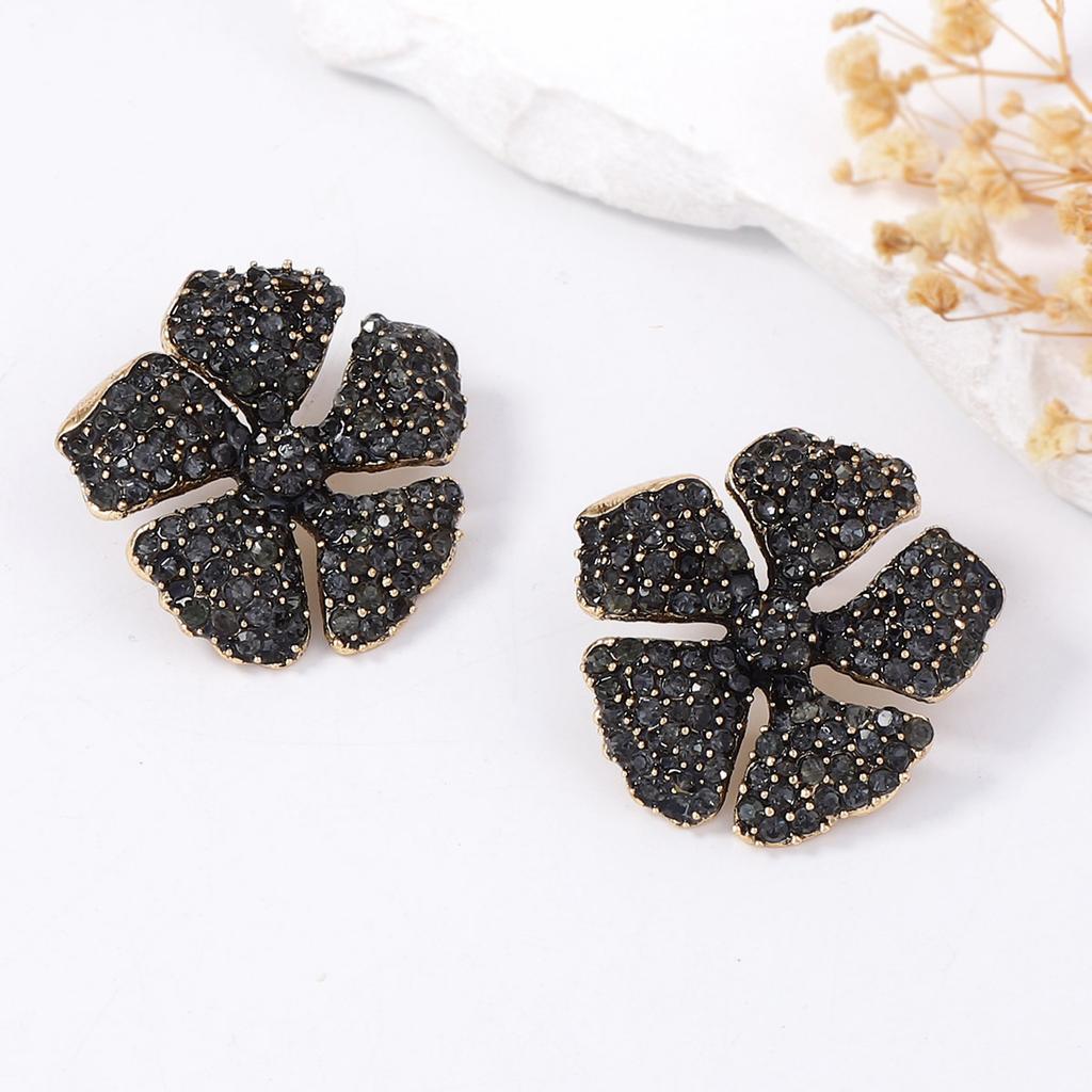 Personalized Medieval Light Luxury High-end Design Sense Alloy Full of Diamonds Unique Flower Stud Earrings Versatile Temperament Accessories