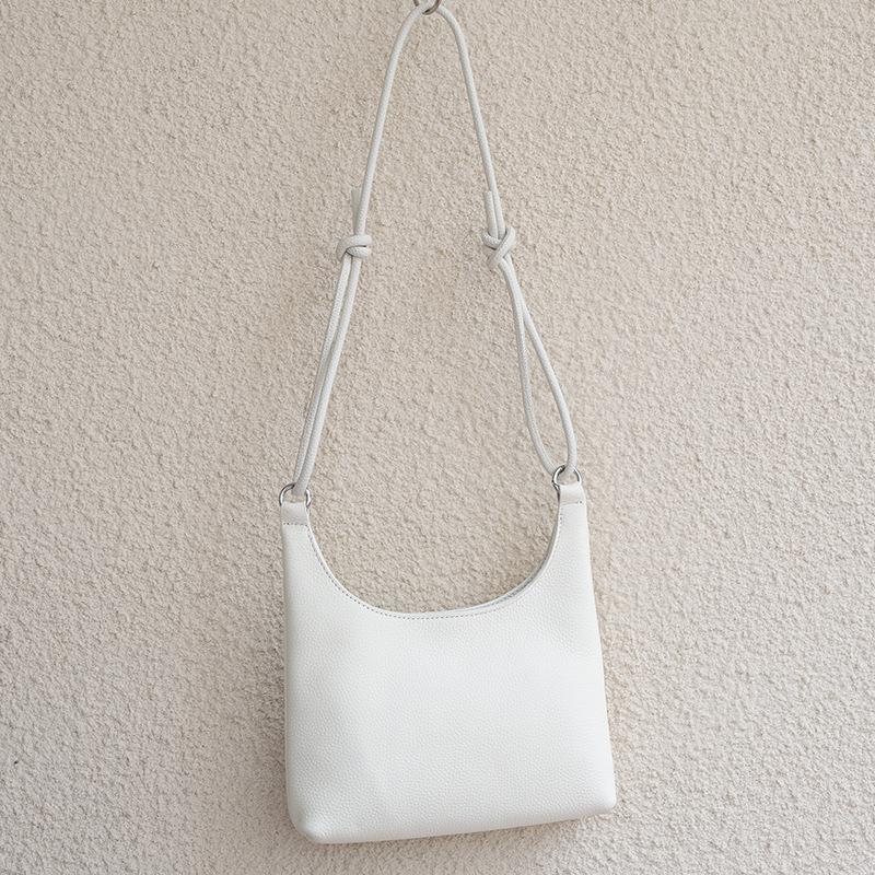 

Женская сумка-мессенджер из первого слоя коровьей кожи Новая кожаная женская сумка Сумка через плечо Нишевый дизайн Сумка для поездок на работу 25cm*5.5cm*17cm белый