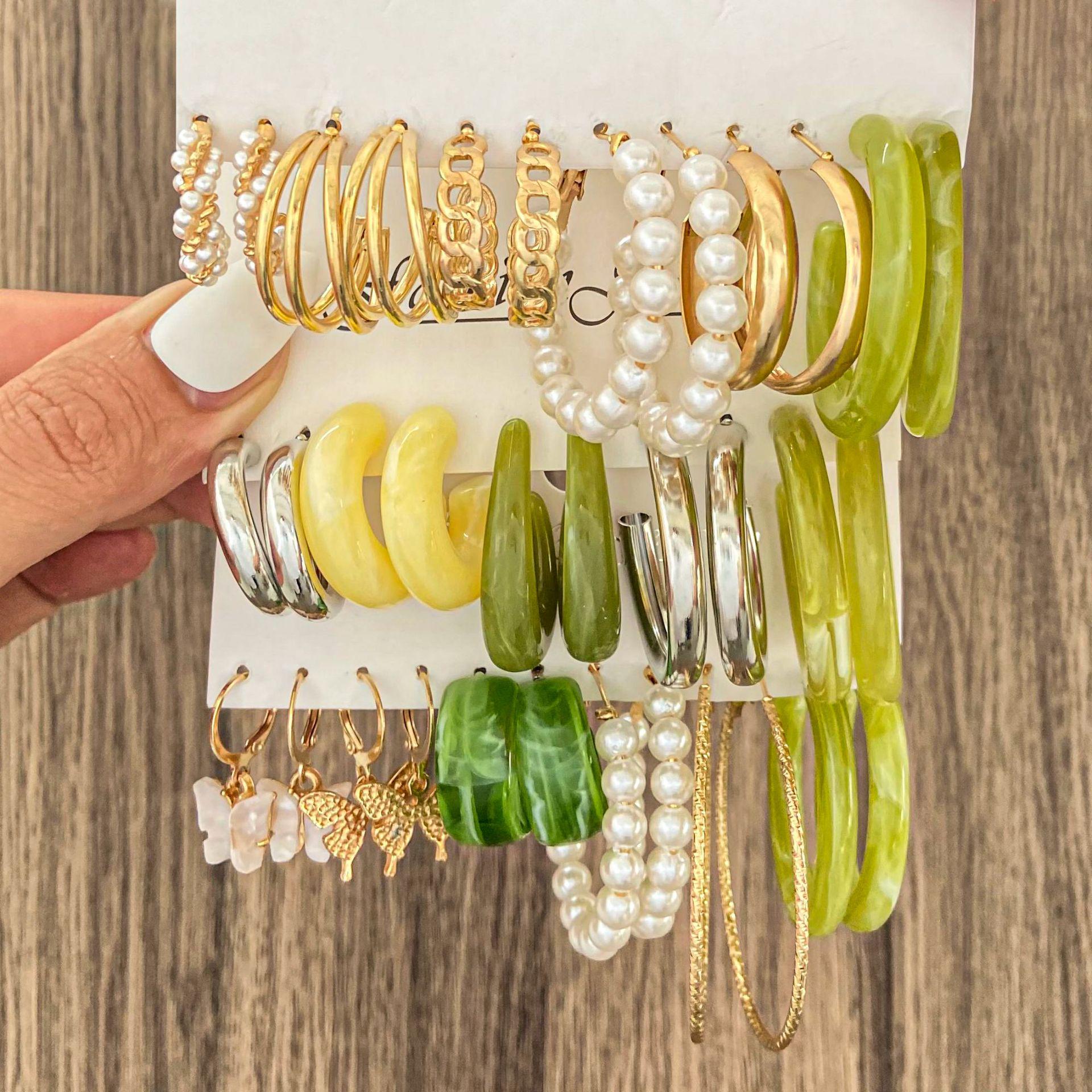 

Creative Retro Pearl & Leopard Print Acrylic C-Shaped Hoop Earrings Set - 6 Pairs