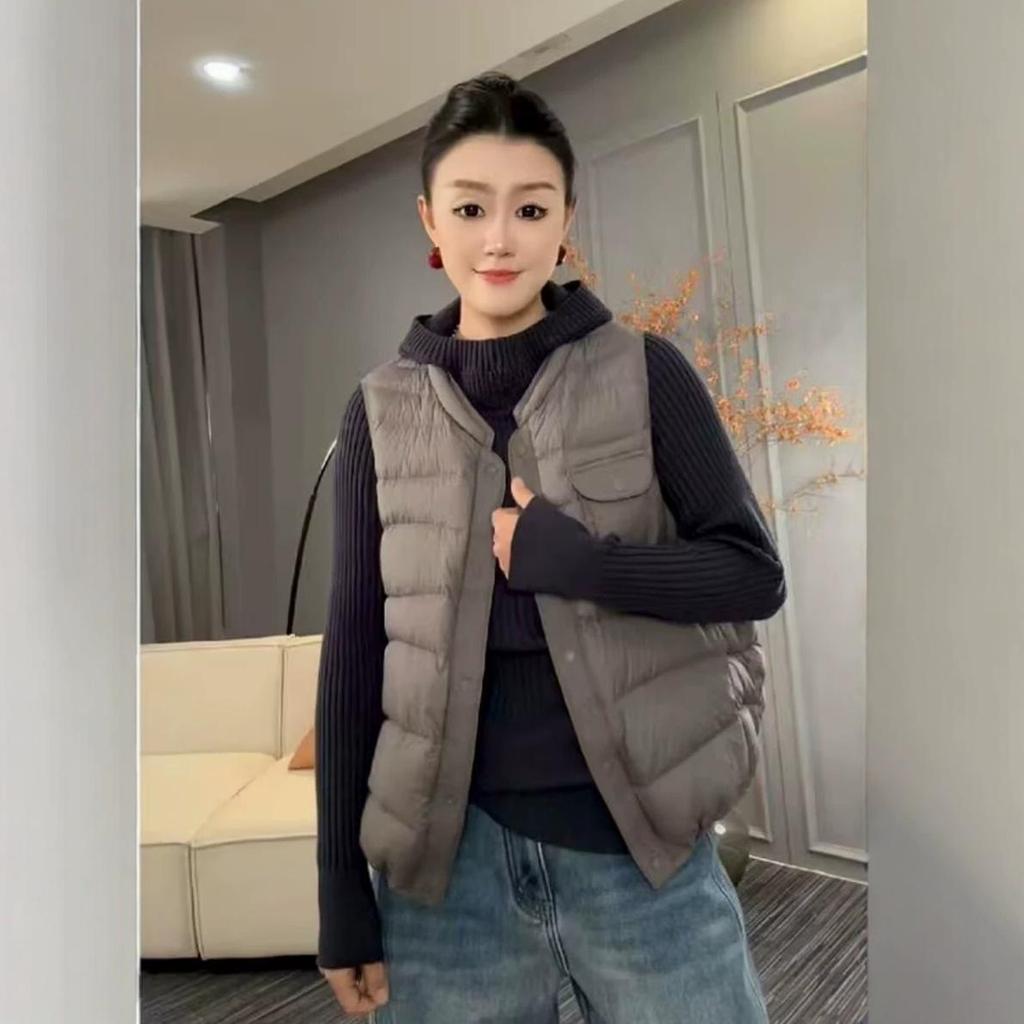 2026 Women's Loose Retro Slimming Down Vest - Stylish Plus Size Thickened Jacket for Autumn/Winter