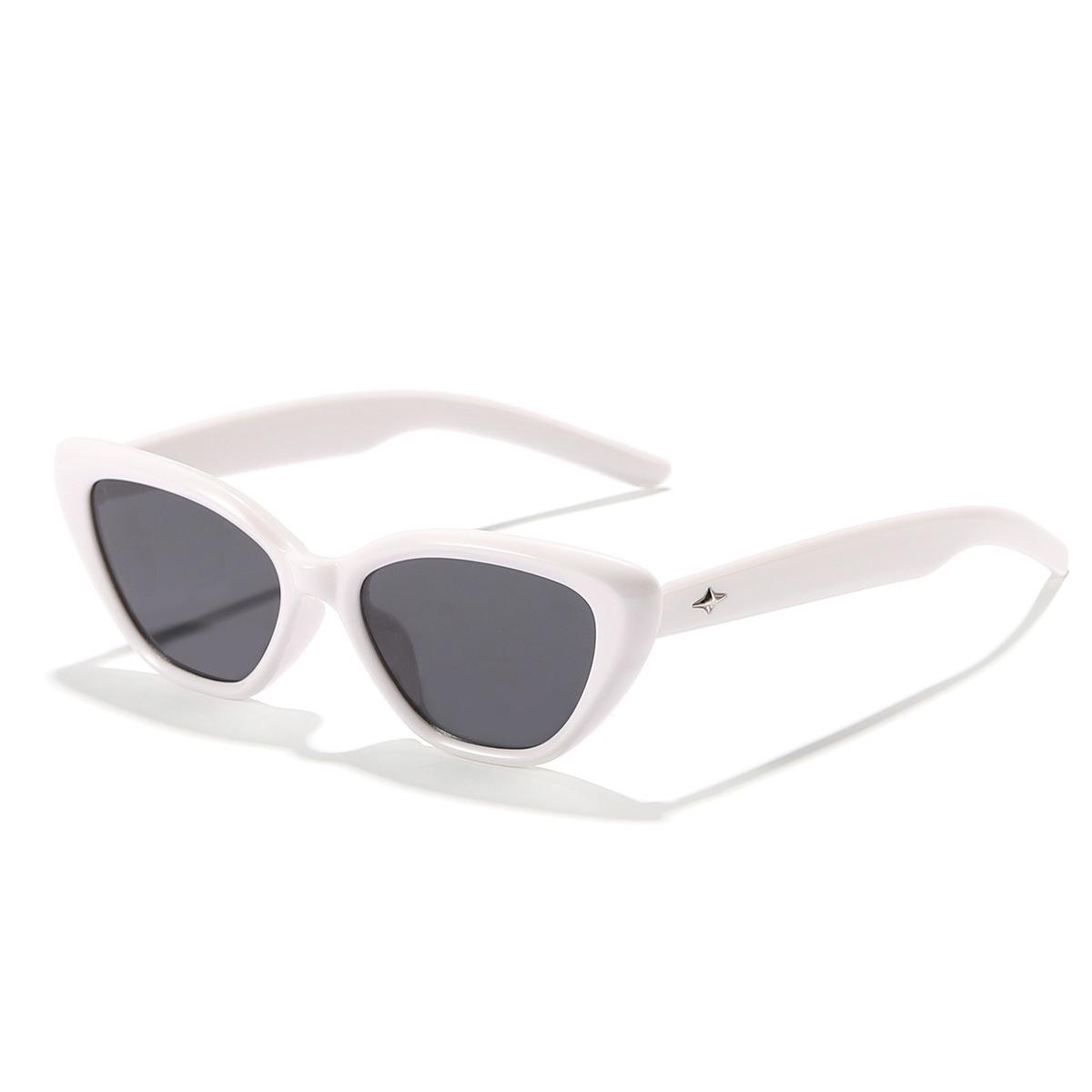 

New Fashion Children Cat Eye Sunglasses Vintage Small Frame Sun Glasses for Kid Luxury Brand Design Outdoor Street Eyewear UV400 белый
