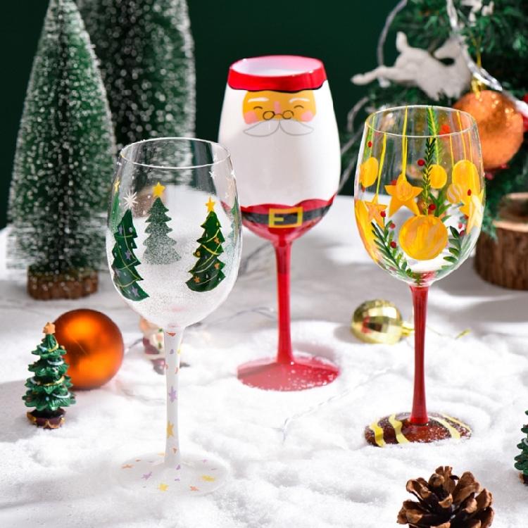 Decorative Christmas Themed Glasswares High Footed Glass Drinking Cup for Parties and Holiday Event Water Drinkware