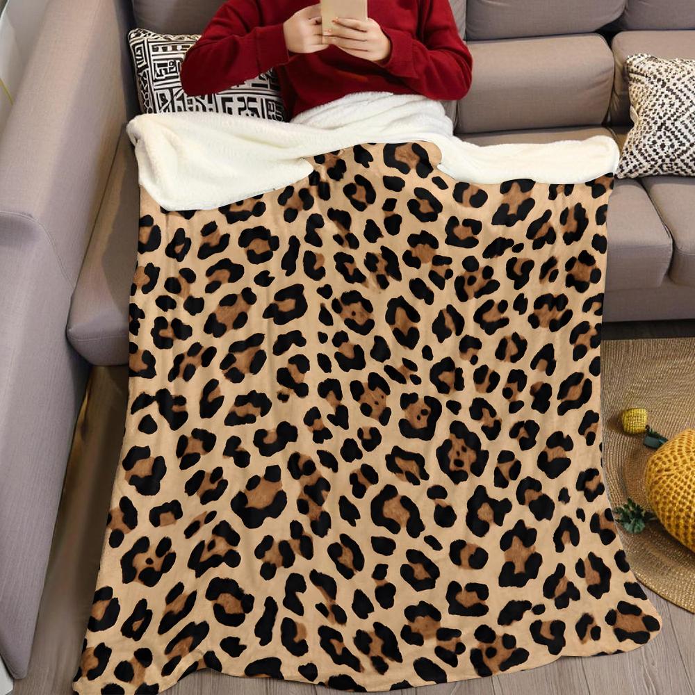 Classic Leopard Flannel Blanket Warm Soft Halloween Christmas Couch Warm Cozy Decorative Decor Gift for All Season