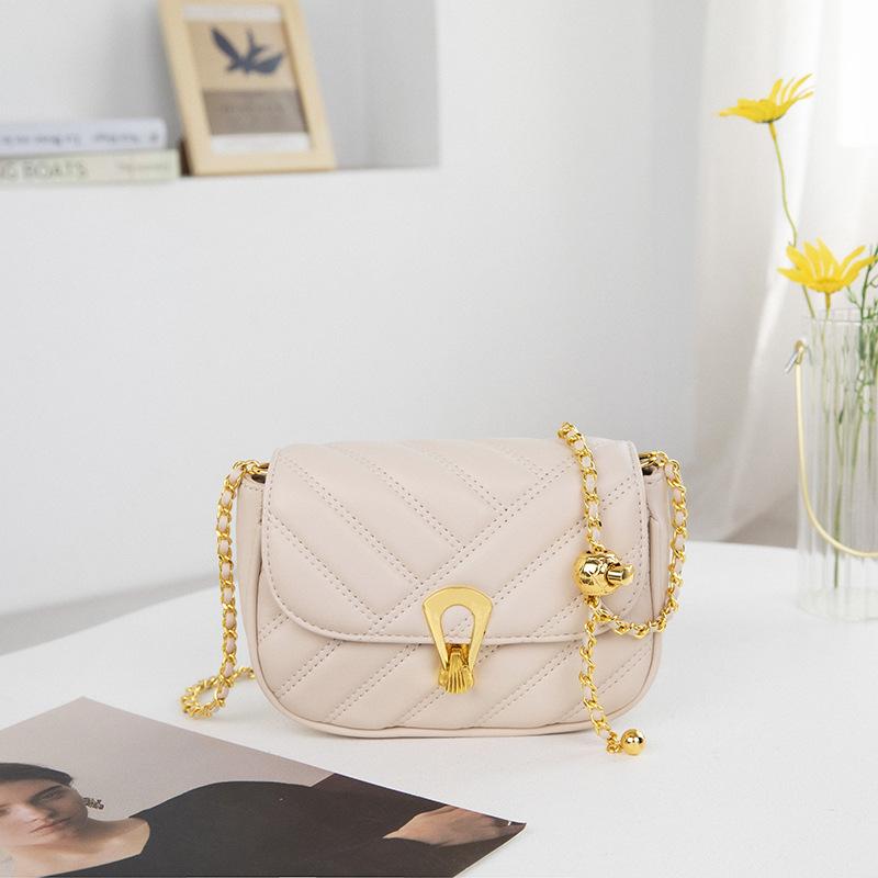 Autumn And Winter Simple Rhombus Women'S Bag Shoulder Chain Bag Women'S Trend Crossbody Small Square Bag Light Luxury Hand Carry