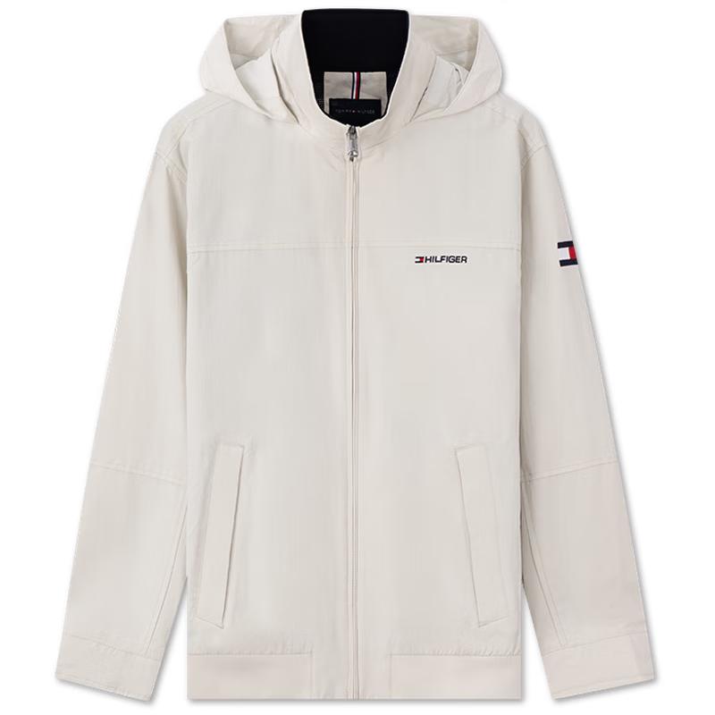 

Tommy Hilfiger Men s Lightweight Waterproof Packable Softshell Jacket M
