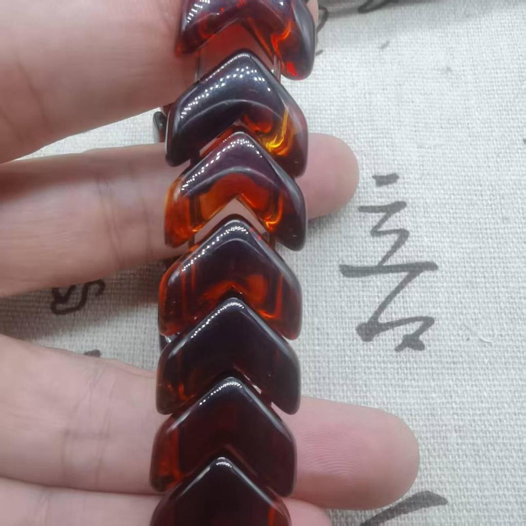 V-Shaped & L-Shaped Amber Acrylic Silk Bracelets - High-End Influencer Accessories