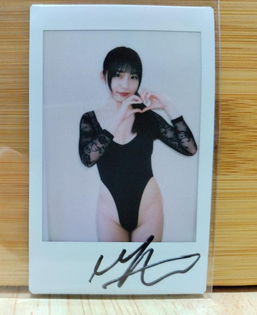 [USED] Hayakawa Mayu Autographed Polaroid Sweet & Clear DVD Bonus 3