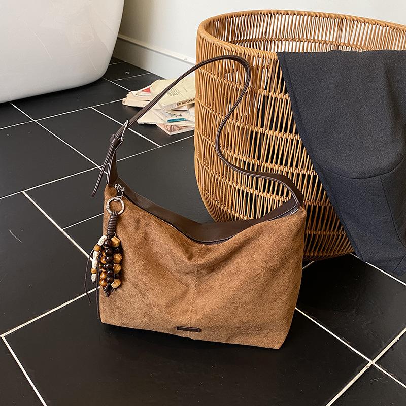 

Niche fashion temperament simple new half-moon bag armpit bag trendy shoulder messenger bag handbag without pendant коричневый