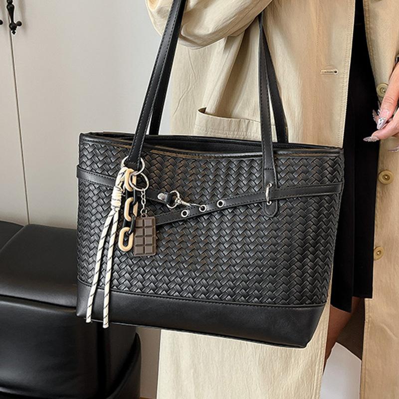 High-end Casual Women's Bag, Fashionable Tote Bag, Simple Large-capacity Commuter Shoulder Bag
