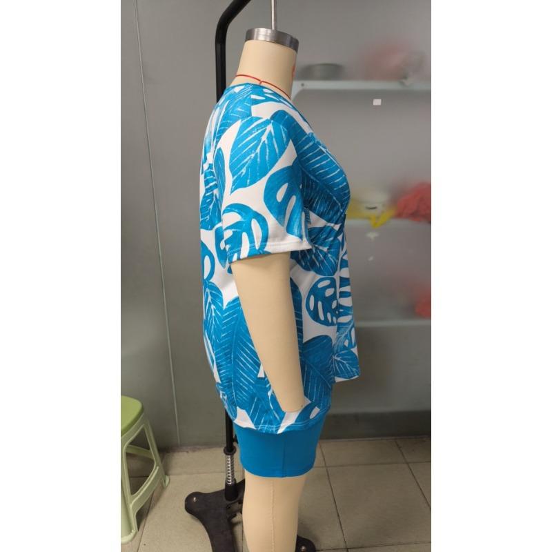 Women's Plus Size Tropical Leaf Print Short Sleeve Top & Capri Pants 2 Piece Lounge Set