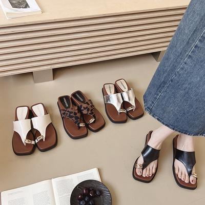 Casual Cover Toe Flat Slippers Women's Summer Wear 2025 New Seaside Vacation Beach Shoes Roman Cool Slippers