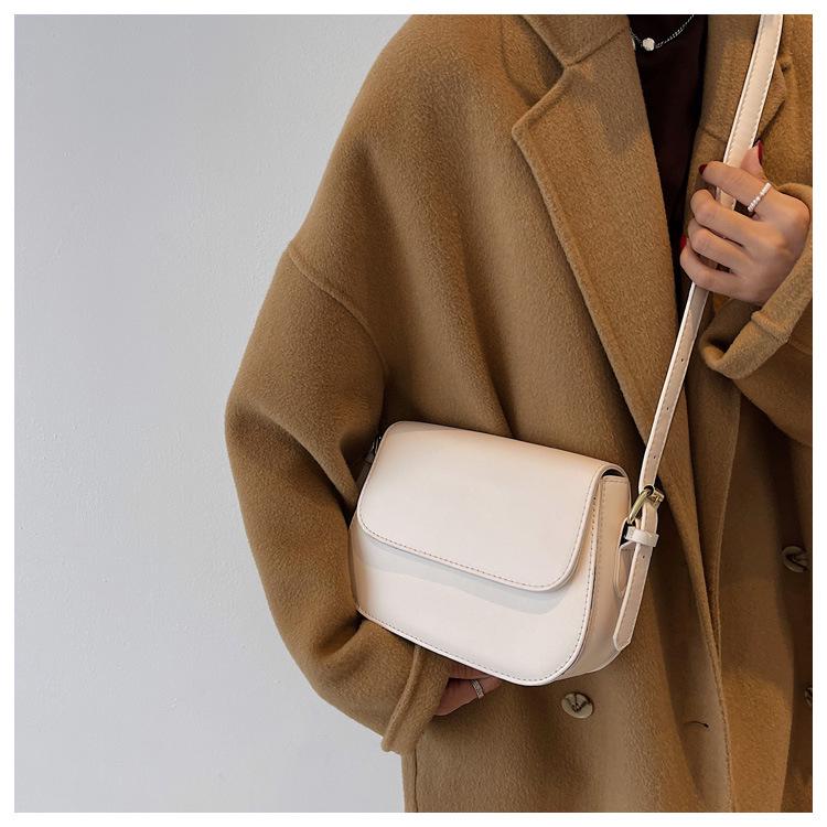 2025 Women's Trendy Crossbody Small Bag - Retro Single Shoulder Square Design