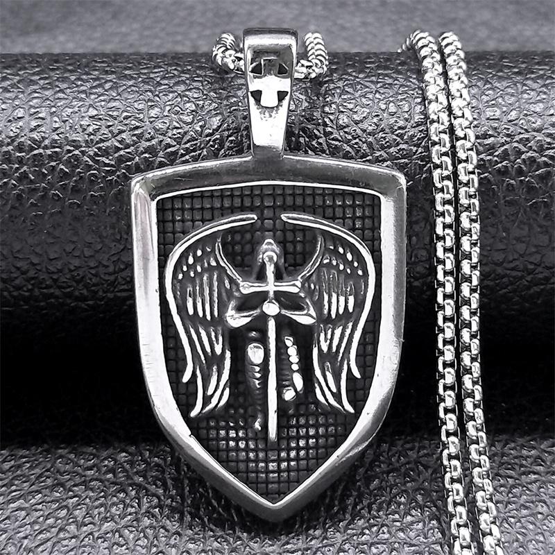Saint Michael Archangel Knight Necklace for Women Men Stainless Steel Shield Guardian Angel Christian Amulet Jewelry NZZ434S02