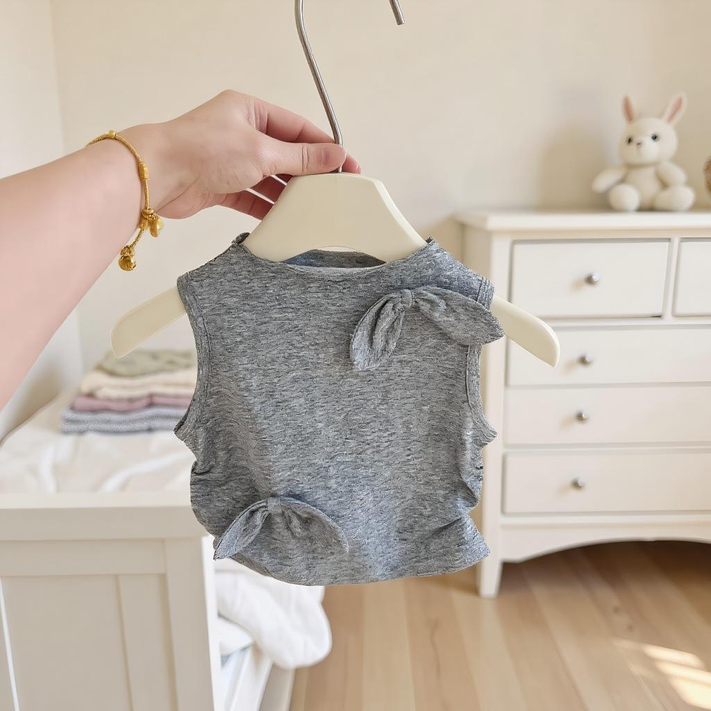 Set de vară 2025 pentru fete: Vesta gri și fustă tutu cu buline