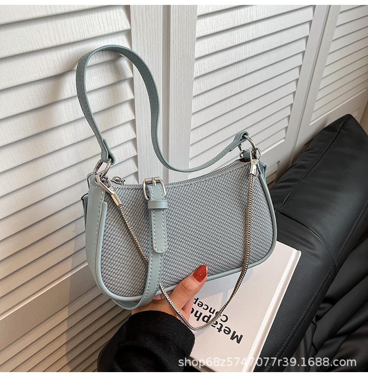 New Korean Version Fashionable Temperament Simple Chain Underarm Bag Versatile Commuter Casual Solid Color Shoulder Messenger Bag